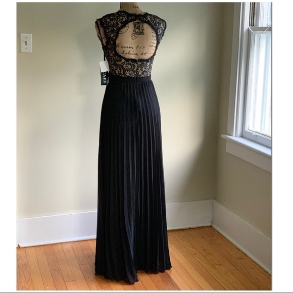 Xscape black lace overlay chiffon pleat dress 4 - Picture 9 of 15